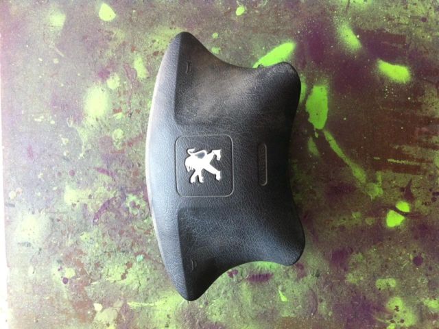 bontott PEUGEOT PARTNER Kormánylégzsák