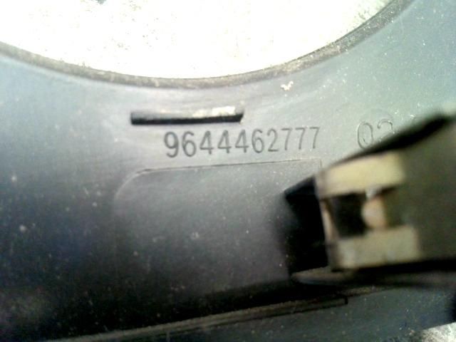 bontott PEUGEOT PARTNER Középkonzol Keret