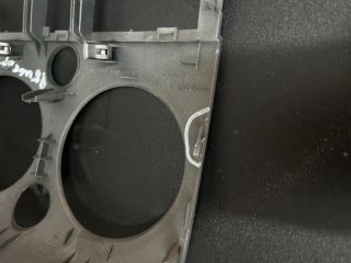 bontott PEUGEOT PARTNER Középkonzol Keret