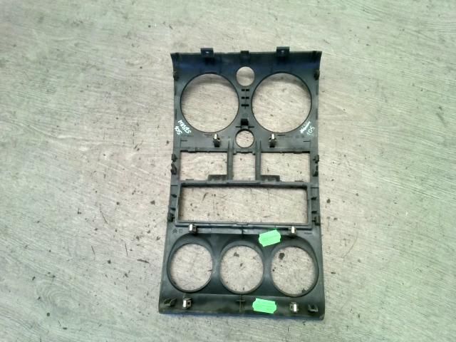 bontott PEUGEOT PARTNER Középkonzol Keret