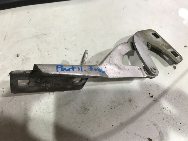 bontott PEUGEOT PARTNER Motorháztető Jobb Zsanér