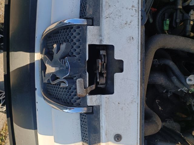 bontott PEUGEOT PARTNER Motorháztető Zárszerkezet