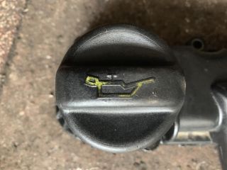 bontott PEUGEOT PARTNER Olajbeöntő Sapka