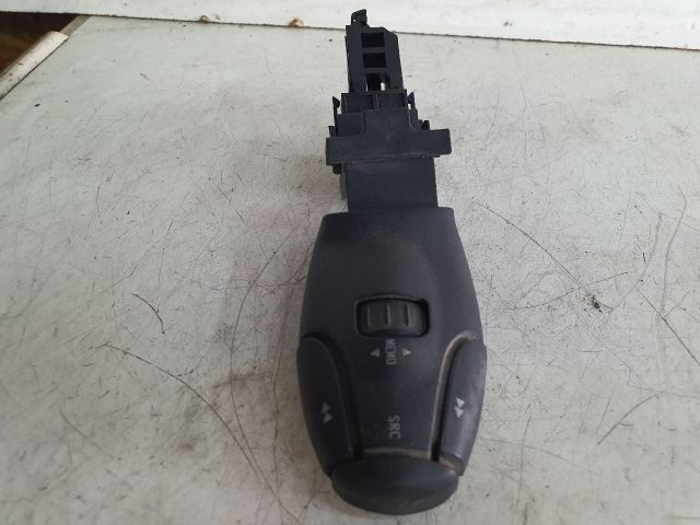 bontott PEUGEOT PARTNER Rádió / CD Kapcsoló