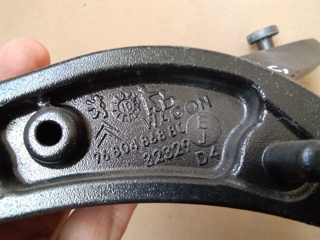 bontott PEUGEOT PARTNER Tolóajtó Sín Görgő