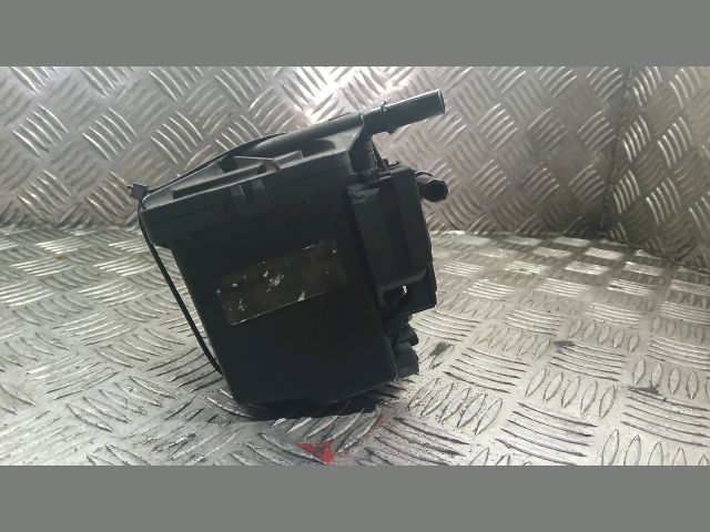 bontott PEUGEOT PARTNER Üzemanyagszűrő Ház