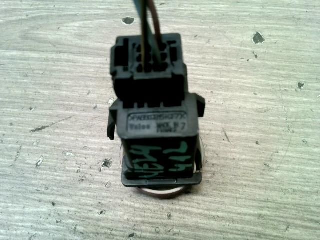 bontott PEUGEOT PARTNER Vészvillogó Kapcsoló