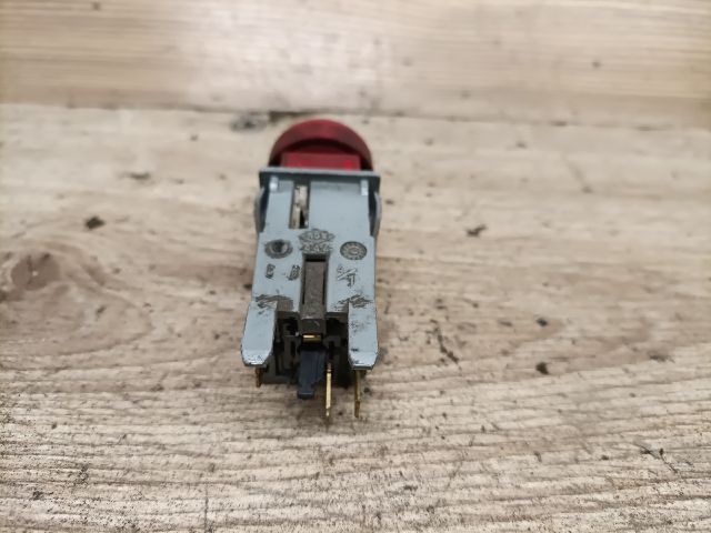 bontott PEUGEOT PARTNER Vészvillogó Kapcsoló