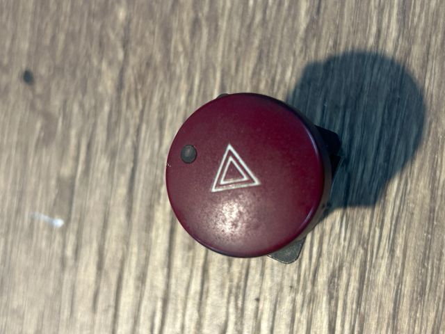 bontott PEUGEOT PARTNER Vészvillogó Kapcsoló