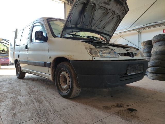 bontott PEUGEOT PARTNER Vészvillogó Kapcsoló