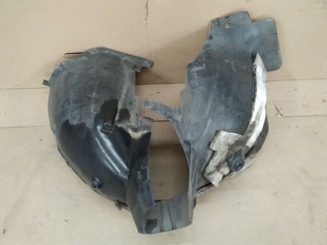 bontott PEUGEOT RIFTER Bal első Dobbetét (Kerékjárati, Műanyag)