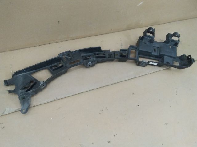 bontott PEUGEOT RIFTER Bal hátsó Lökhárító Tartó (Műanyag)