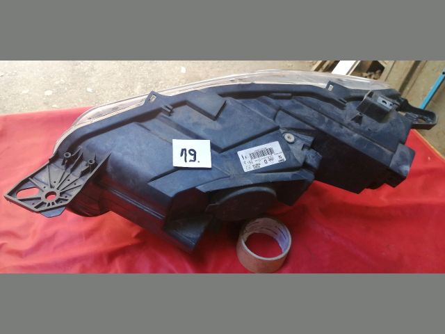 bontott PEUGEOT RIFTER Jobb első Lámpabúra