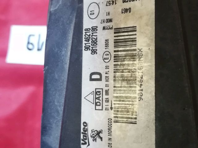 bontott PEUGEOT RIFTER Jobb első Lámpabúra