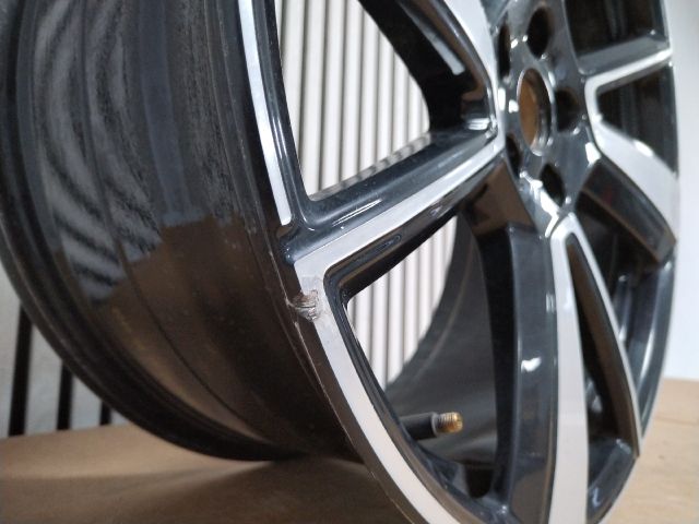 bontott POLESTAR POLESTAR 2 Alufelni (1 db)