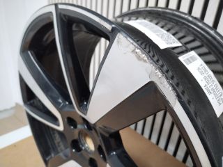 bontott POLESTAR POLESTAR 2 Alufelni (1 db)