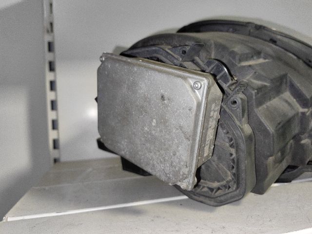 bontott PORSCHE 911 Bal Xenon Fényszóró