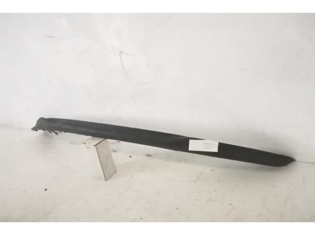 bontott PORSCHE 911 Első Lökhárító Alsó (Műanyag)