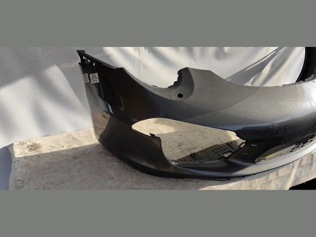 bontott PORSCHE 911 Első Lökhárító (Üresen)