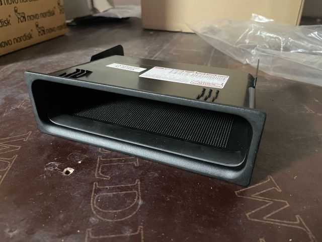 bontott PORSCHE 911 Első Tároló Rekesz