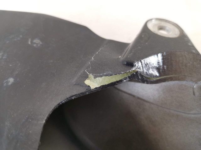 bontott PORSCHE 911 Hátsó Szárny Légterelő