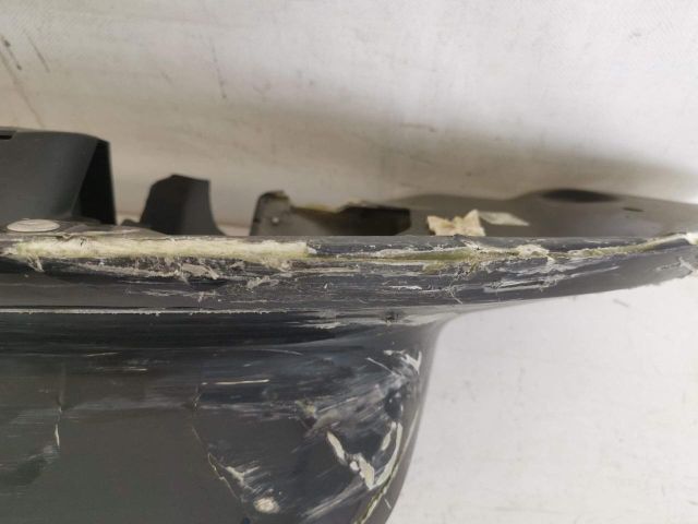 bontott PORSCHE 911 Hátsó Szárny Légterelő