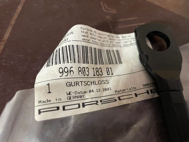 bontott PORSCHE 911 Jobb első Biztonsági Öv Csat