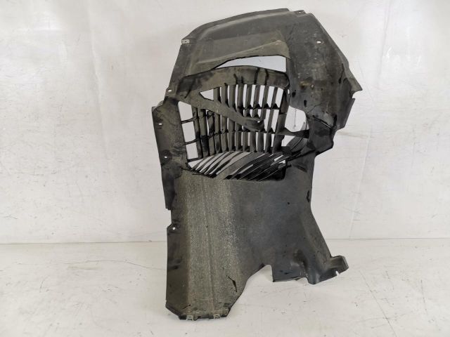 bontott PORSCHE 911 Jobb első Dobbetét (Kerékjárati, Műanyag)