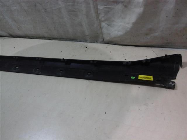 bontott PORSCHE 911 Jobb első Küszöb Díszléc