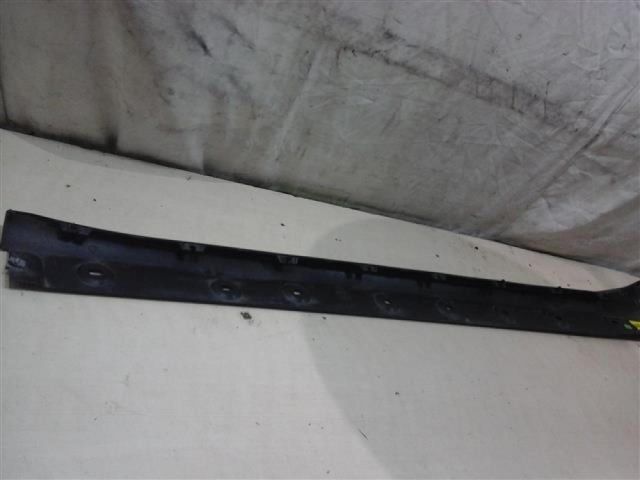 bontott PORSCHE 911 Jobb első Küszöb Díszléc