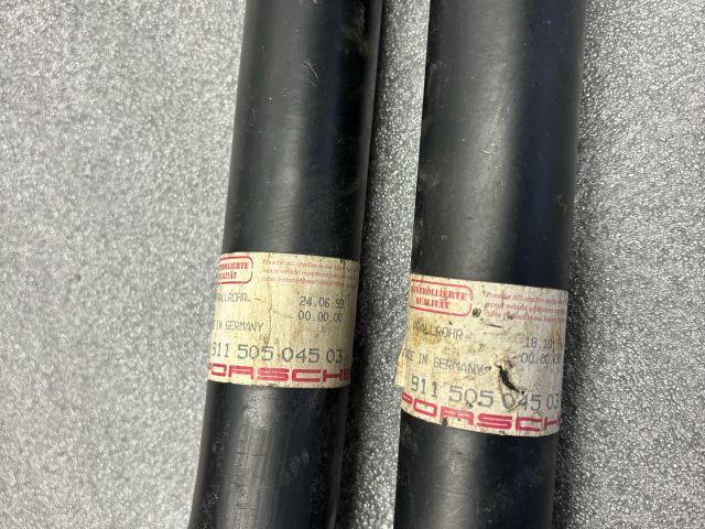 bontott PORSCHE 911 Jobb első Lökhárító Merevítő Tartó (Fém)