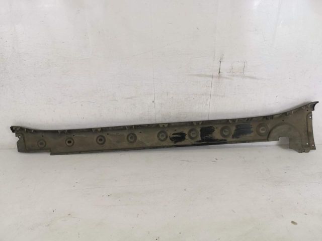 bontott PORSCHE 911 Jobb Küszöb