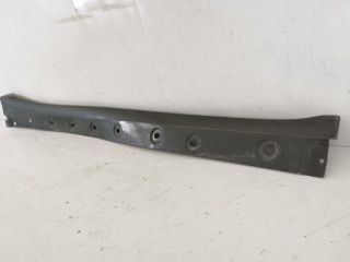 bontott PORSCHE 911 Jobb Küszöb