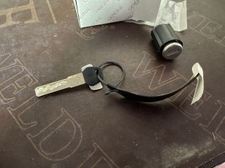 bontott PORSCHE 911 Zárbetét Szett