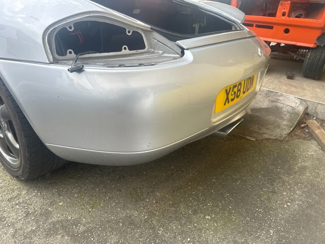 bontott PORSCHE BOXSTER Hátsó Lökhárító (Részeivel)