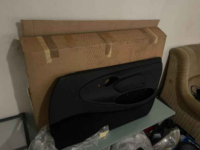 bontott PORSCHE BOXSTER Jobb első Ajtó Kárpit