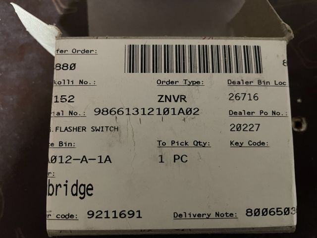 bontott PORSCHE BOXSTER Vészvillogó Kapcsoló