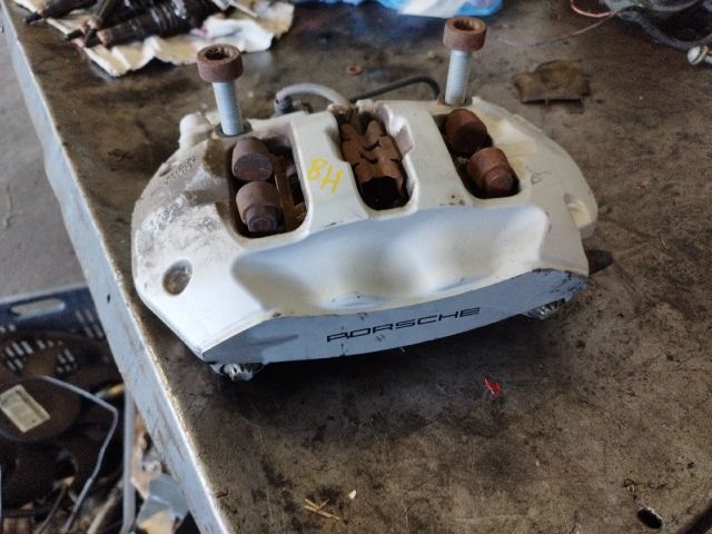 bontott PORSCHE CAYENNE Bal hátsó Féknyereg Munkahengerrel