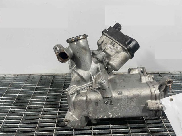 bontott PORSCHE CAYENNE EGR Hűtő Cső