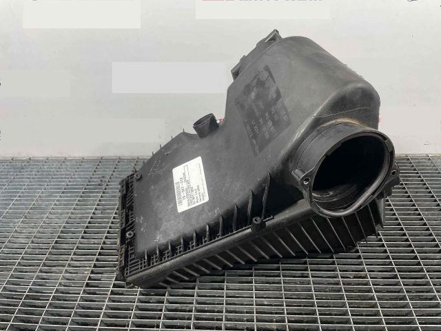 bontott PORSCHE CAYENNE Légszűrő Ház