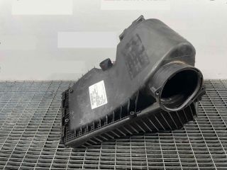 bontott PORSCHE CAYENNE Légszűrő Ház