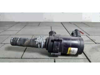 bontott PORSCHE CAYENNE Vízpumpa