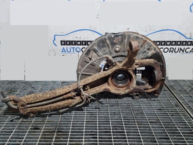 bontott PORSCHE CAYENNE Jobb első Csonkállvány