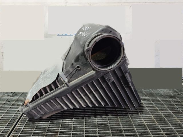 bontott PORSCHE CAYENNE Légszűrő Ház