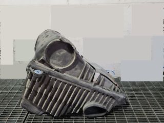 bontott PORSCHE CAYENNE Légszűrő Ház