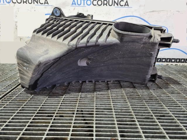 bontott PORSCHE CAYENNE Légszűrő Ház