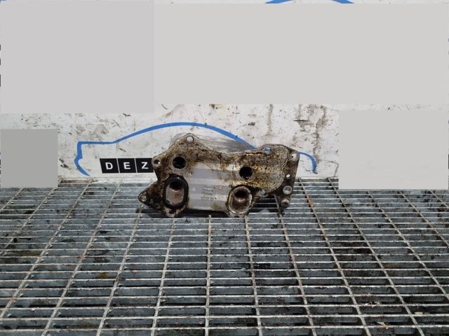 bontott PORSCHE CAYENNE Olajhűtő