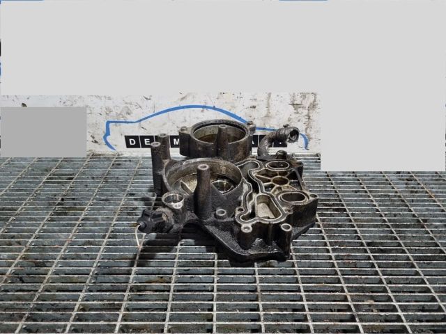 bontott PORSCHE CAYENNE Olajszűrő Ház