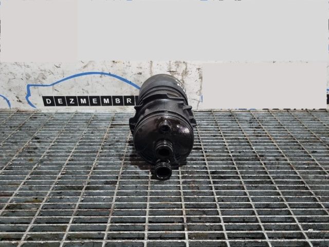 bontott PORSCHE CAYENNE Olajszűrő Ház