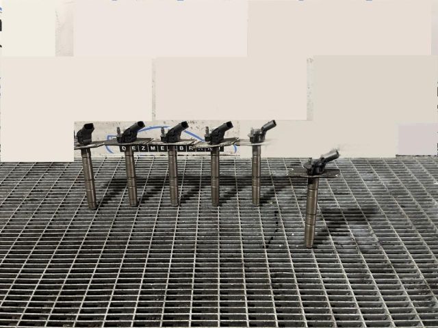 bontott PORSCHE CAYENNE Porlasztó (1 db)